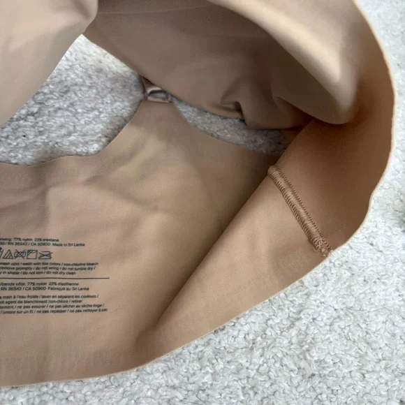True & Co. Scoopneck Seamless Tan Bralette - Picture 7 of 9